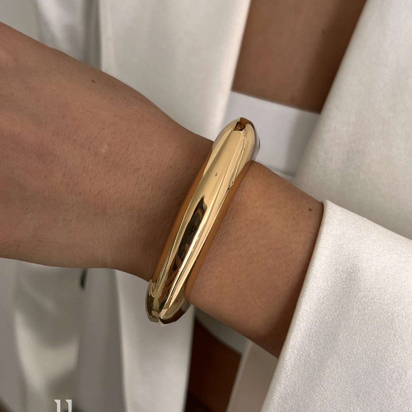 Exaggerated Bangle